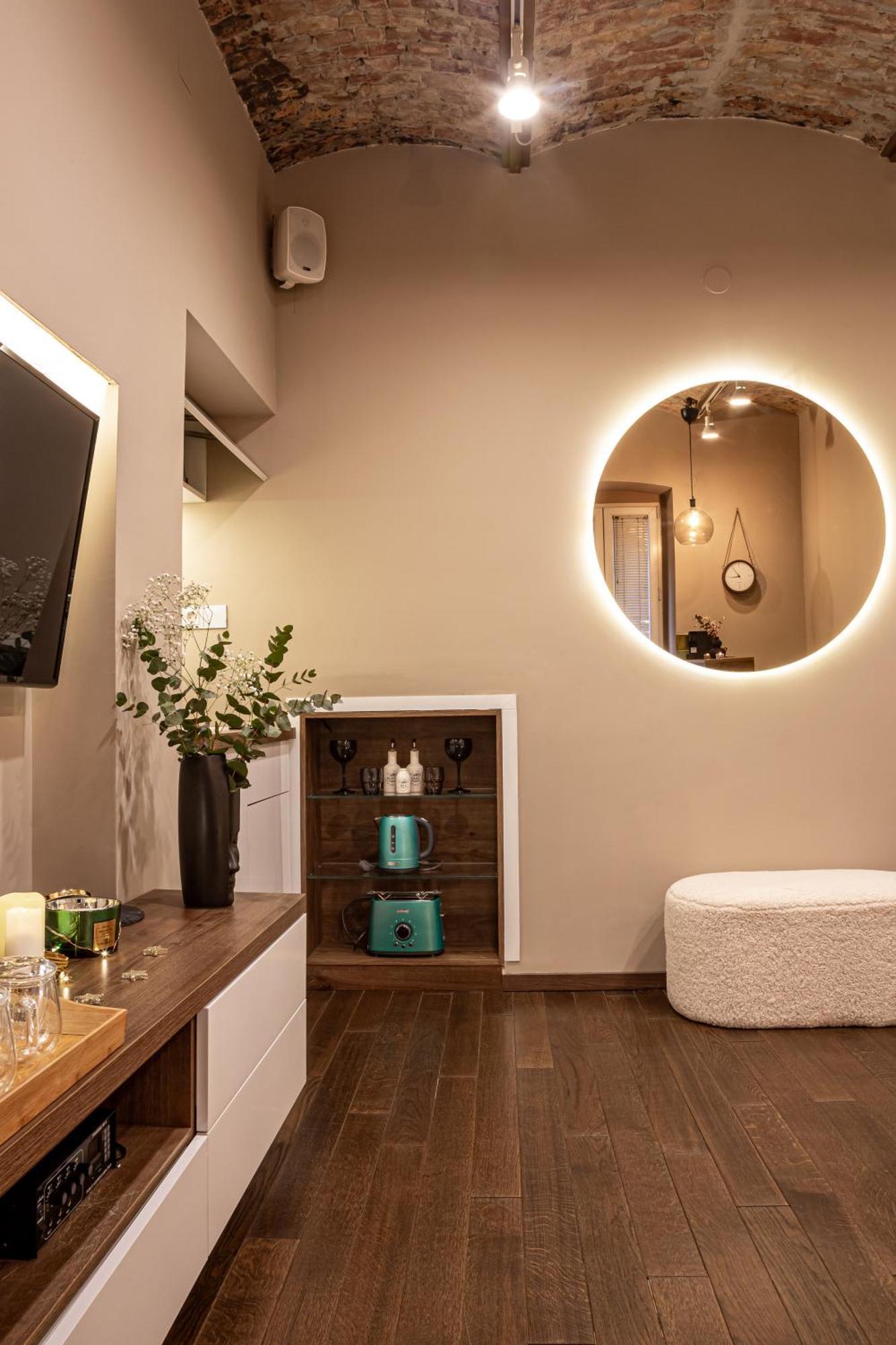 Venus With Jacuzzi And Sauna - Center Apartament
